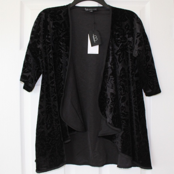 Bobeau | Black Floral Velvet Quarter Sleeve Drape Cardigan - Picture 6 of 9